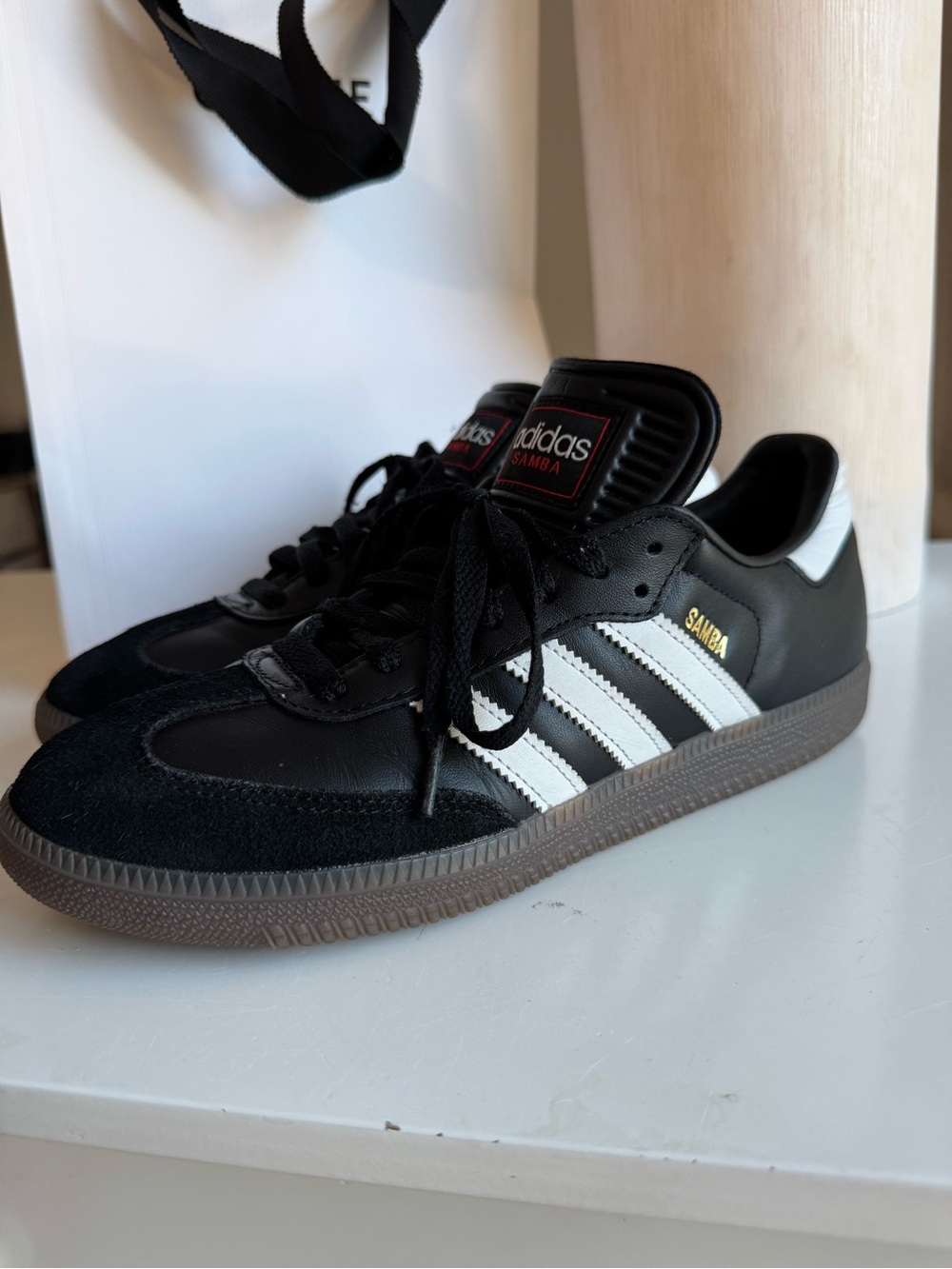 Adidas Samba Black/White Sneakers
Men’s US 8 / EU 41⅓ - Picture 7 of 15